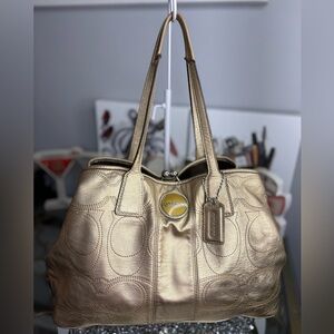 Coach 2011 Signature Mid Frame kisslock Shoulder Hobo Tote EUC